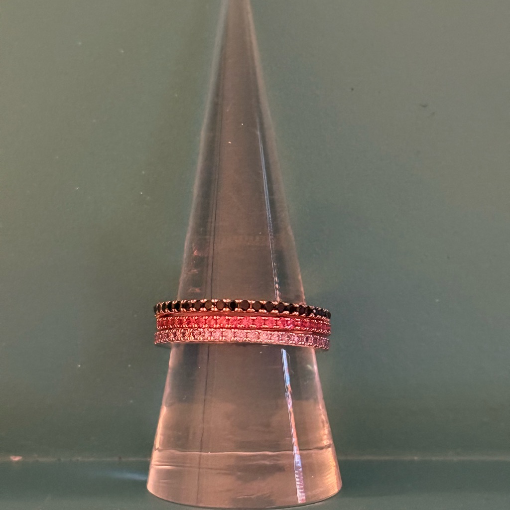 Elegant Pink Women's Ring